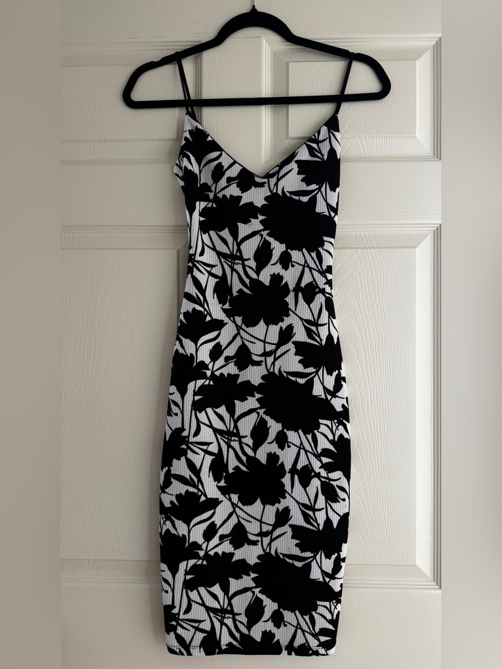 Women’s Black & White Floral Slip Dress